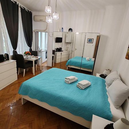 Studio Ultracentral Universitatea บูคาเรสต์ ภายนอก รูปภาพ